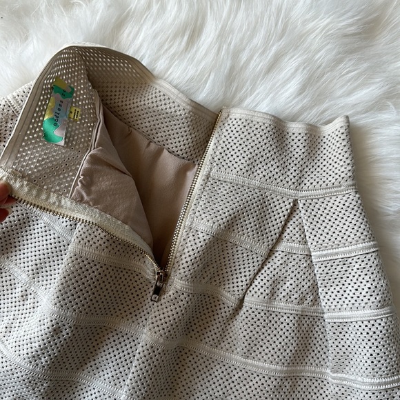 Beige Pleated Textured Mini - Picture 7 of 7